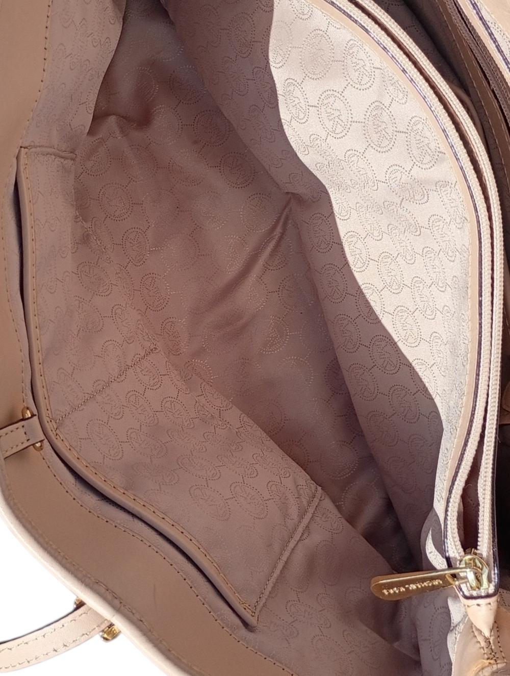 Michael Michael Kors Vanilla Jet Set Tote Bag - Picture 9 of 13